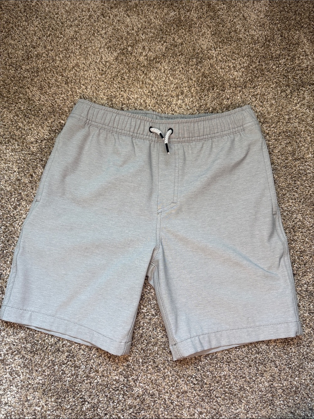 Kids Elastic-Waist Knit Shorts in Light Gray